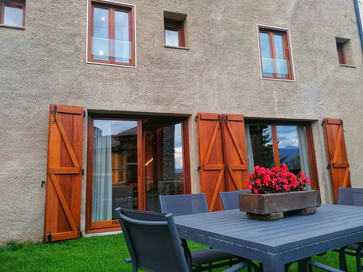 Apartament "Enclau" Turismo Rural Cal Rialla Llivia Esterno foto